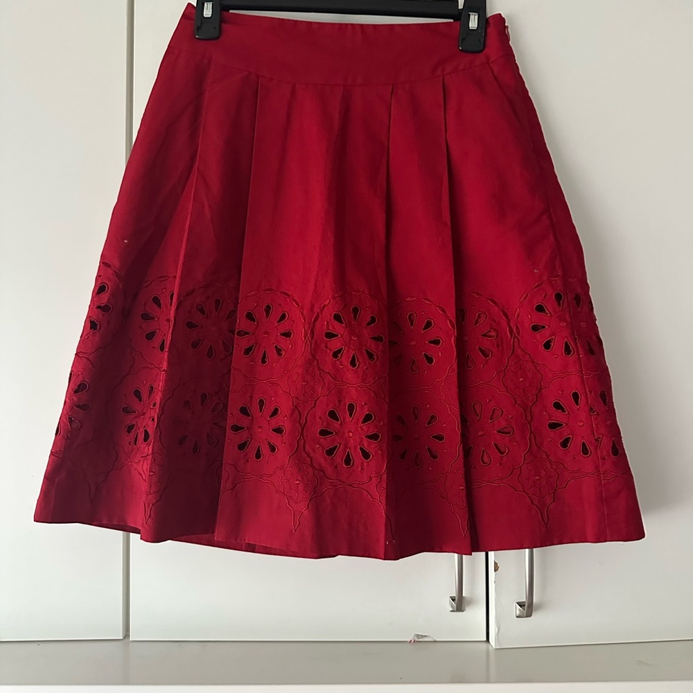 ❤️ LOFT Petites Red Eyelet Embroidered Pleated Skirt 00P